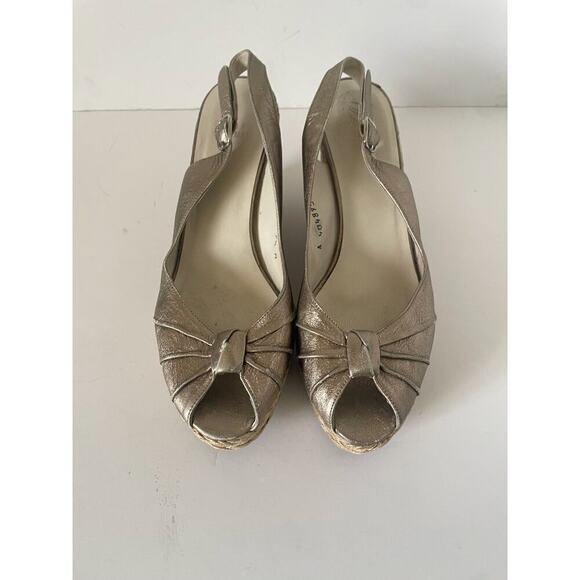 Stuart Weitzman Gold Peeptoe Slingback Espadrille Wedges Sandals • Size 7.5 🗣 - Picture 2 of 7